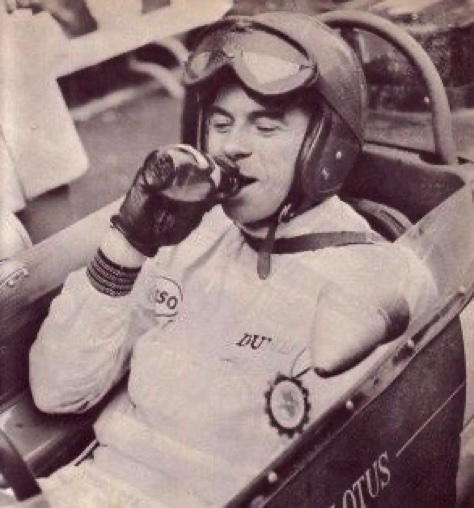 Pub pour une marque d'eau minérale à bulles française bien connue...